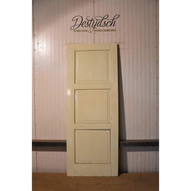 Oude drievaks paneeldeur