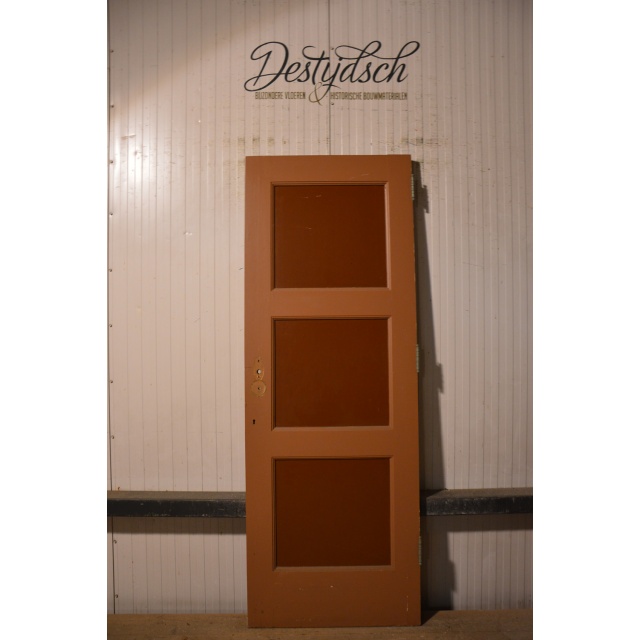 Oude drievaks paneeldeur    