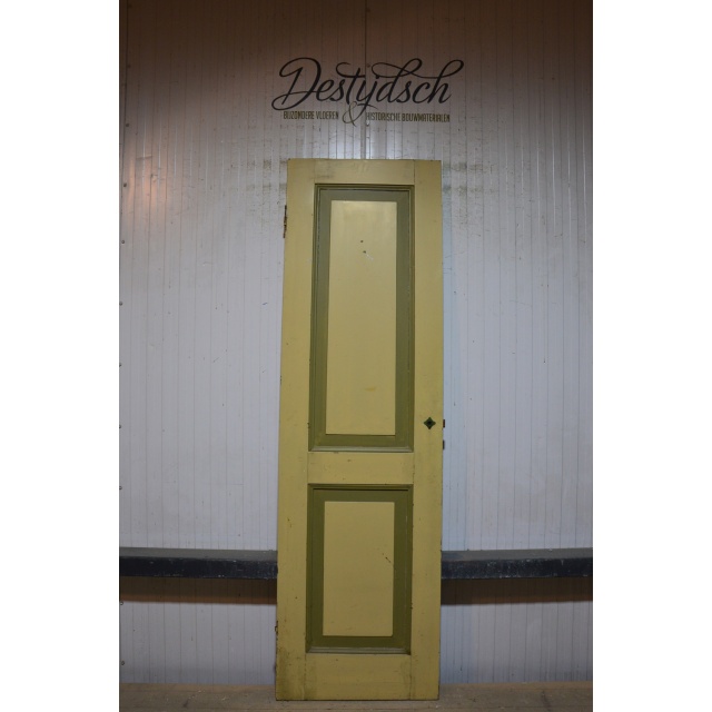 Oude tweevaks paneeldeur               