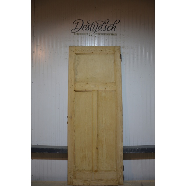 Oude geloogde deur 