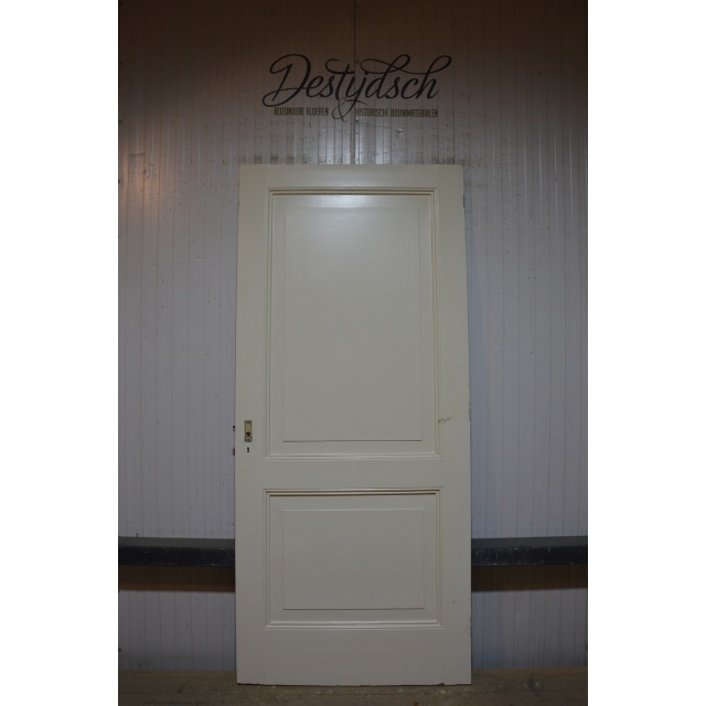 Oude tweevaks paneeldeur 