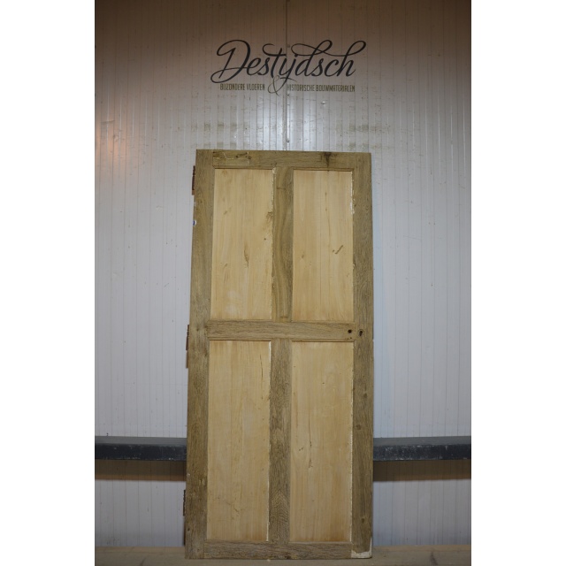 Oude geloogde deur 