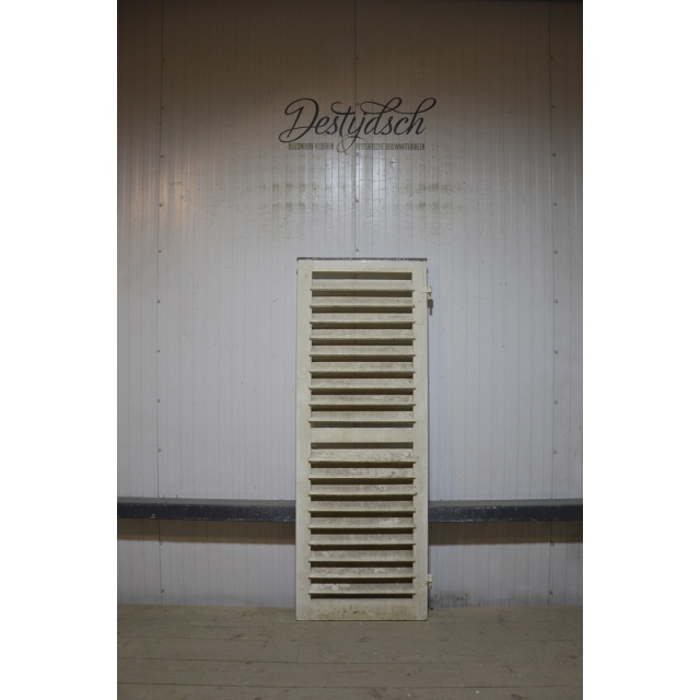 ​​Oude louvreluik 