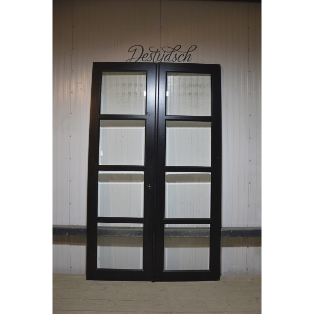 Set oude deuren met glas 