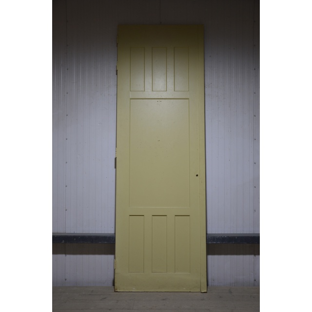 Klassieke drievaks paneeldeur 