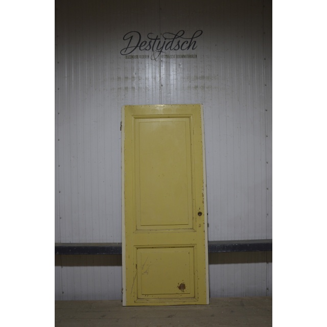 Oude tweevaks paneeldeur  