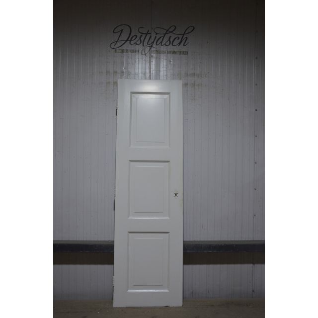 Oude drievaks paneeldeur 