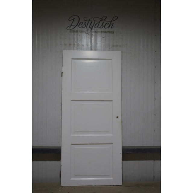 Oude drievaks paneeldeur 