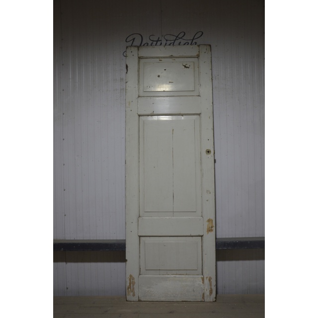 Oude drievaks paneeldeur 