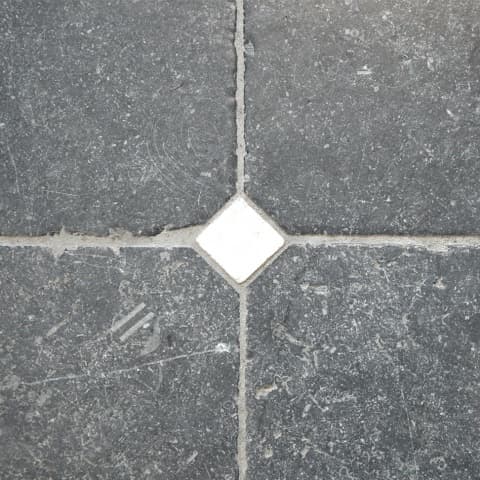 Belgisch Hardsteen Octagon antique